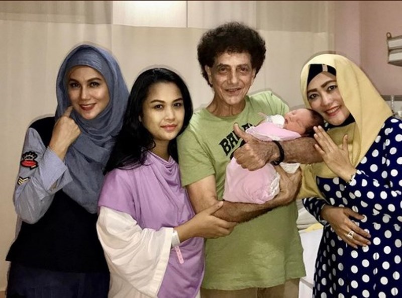 Ahmad Albar Dikaruniai Anak Perempuan di Usia 70 Tahun