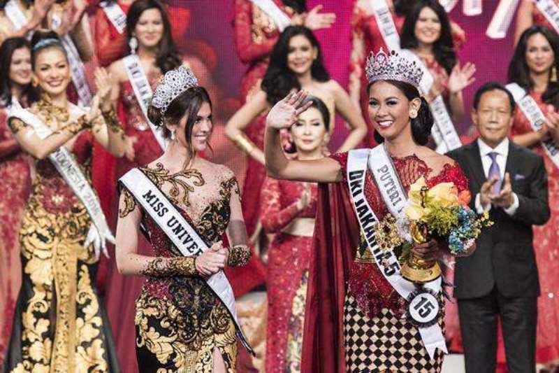 Singkirkan Finalis Asal Jawa Barat Bunga Jelitha Ibrani Raih Gelar Puteri Indonesia 2017