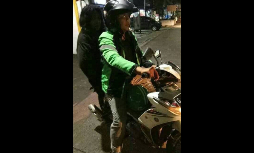 HEBOH Sesosok Makhluk Halus Naik Ojek Online Raut Mukanya Bikin Merinding