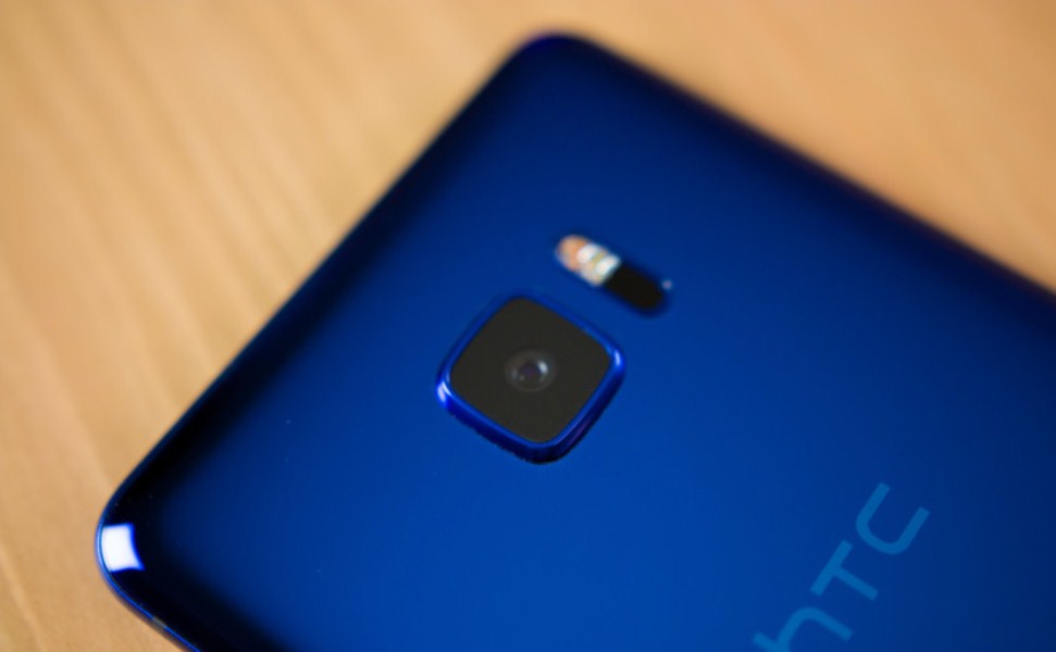 HTC U 11