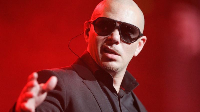 Jadwal Tak Memungkinkan Pitbull Batalkan Konser di Jakarta
