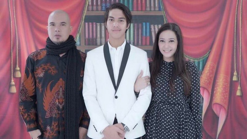 Karena El Rumi Maia Estianty dan Ahmad Dhani Bersatu Kembali