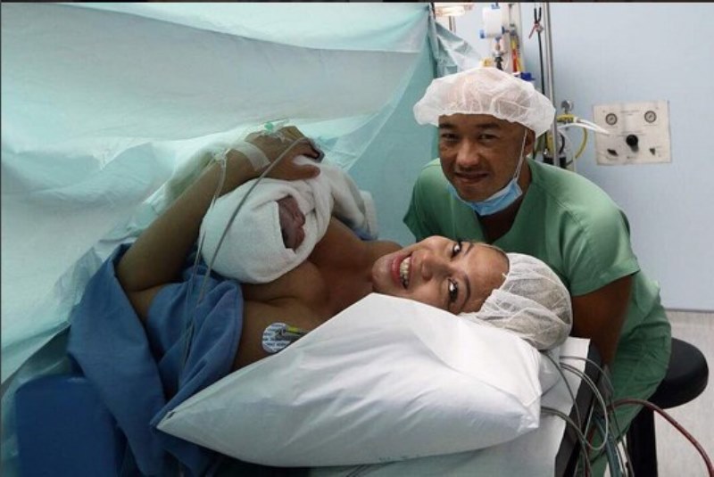 Unggah Foto Pasca Operasi Caesar Netizen Salfok ke Bagian Tubuh Kinaryosih yang Ini