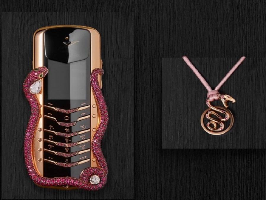 Vertu Signature Cobra