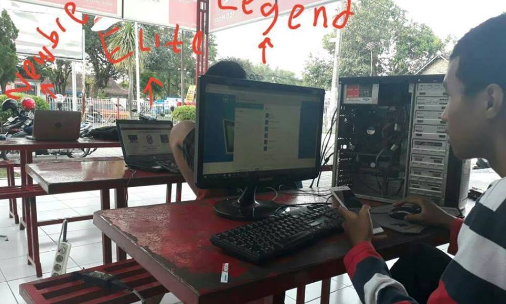 Laptop Udah Terlalu Mainstream Untuk WiFi