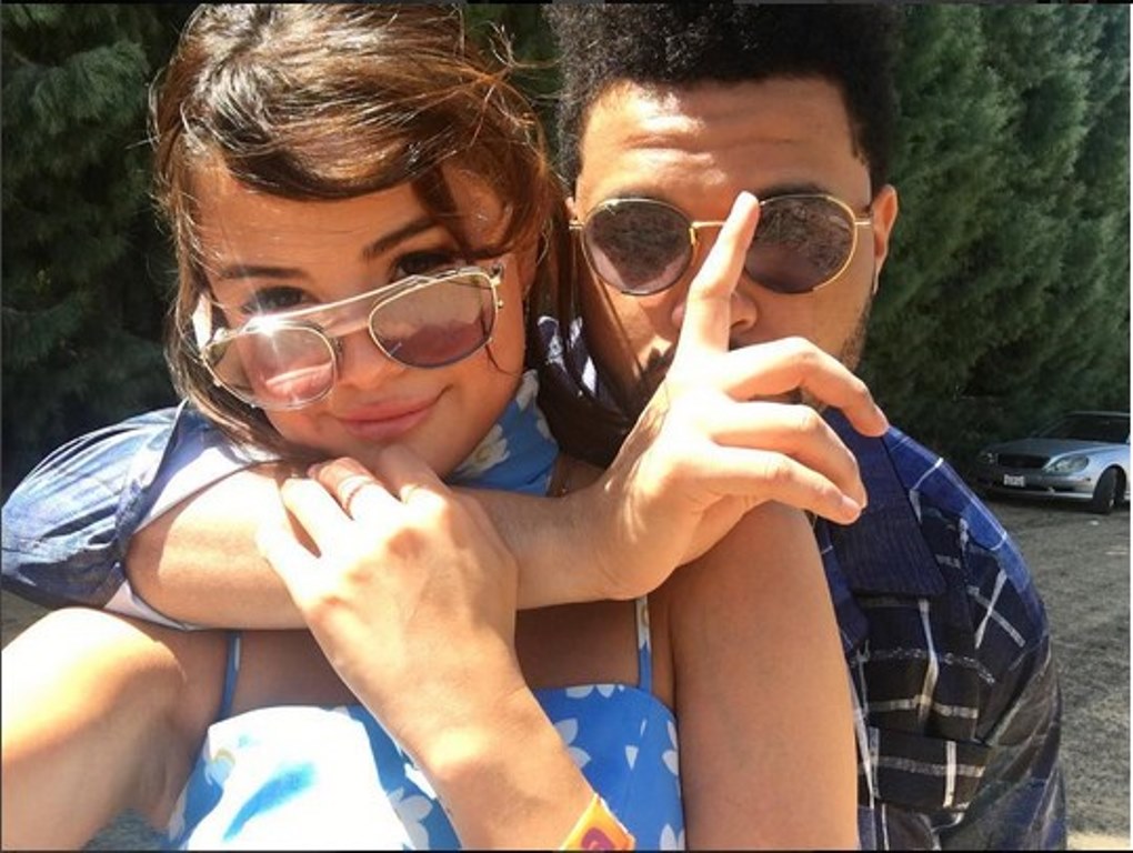 Makin Mesra Ini Cara Selena Gomez Goda The Weeknd