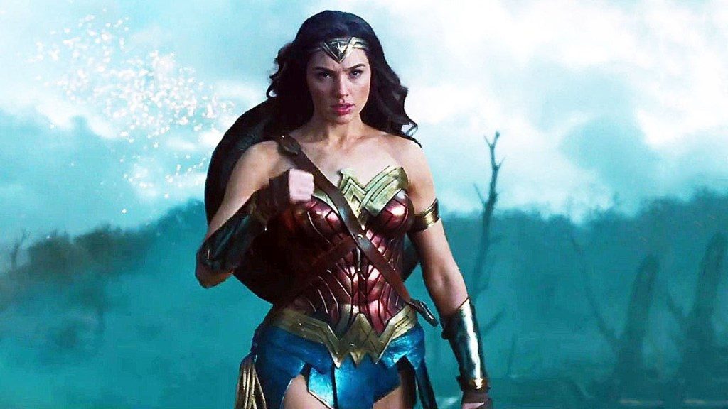 Simpang Siur Heboh Kabar Gal Gadot Terima Honor Rendah di Wonder Woman
