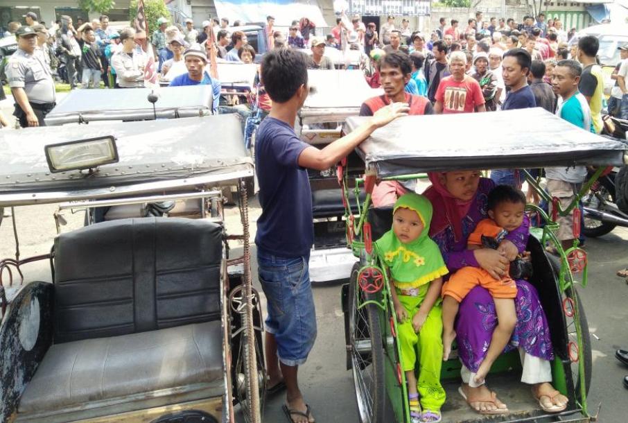 Demo Ojek Online di Tasikmalaya