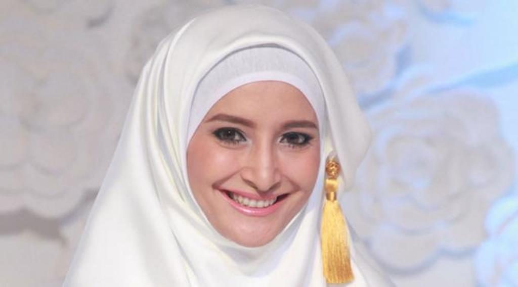 Hapus Masa Kelam 8 Mantan Artis Panas ini Sekarang Tampil Berhijab
