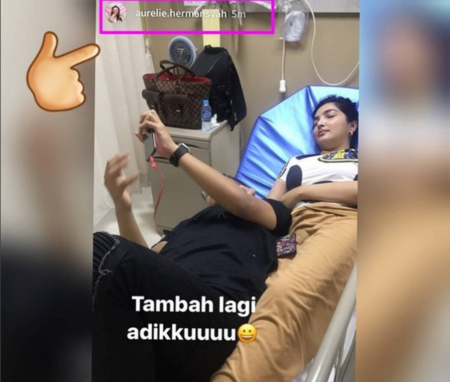 Unggah Foto Ashanty Terbaring di Rumah Sakit Aurel Hermansyah Tambah Lagi Adikku