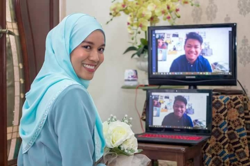 Viral Foto Foto dan Rekaman Wanita Cantik Tunangan Lewat Video Call