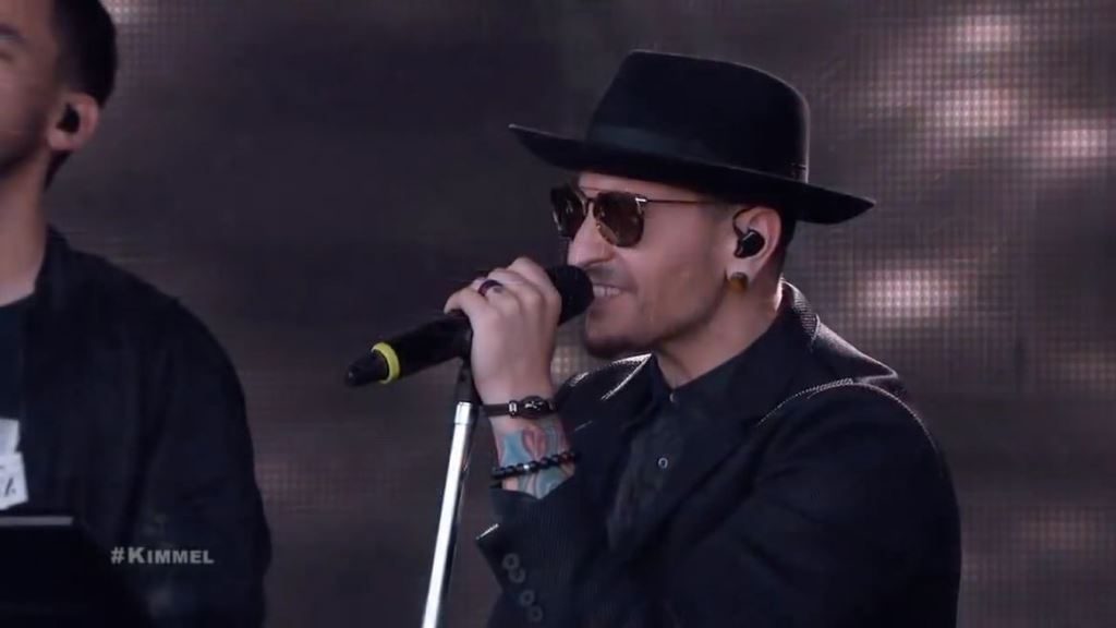 Vokalis Linkin Park Chester Bennington Tewas Bunuh Diri