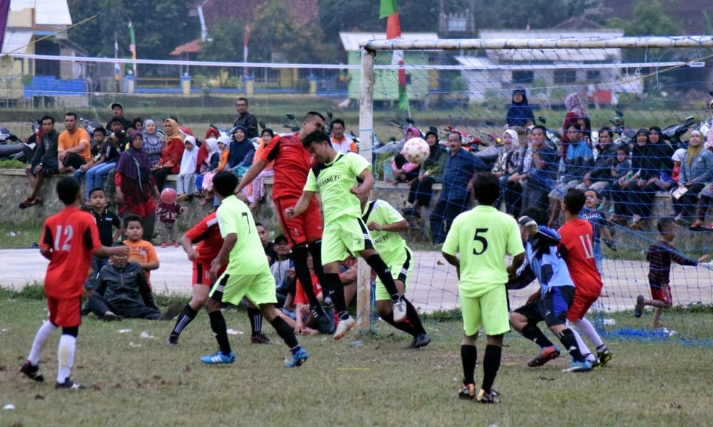 Cisontrol Cup Mandalagiri VS Kubang FC