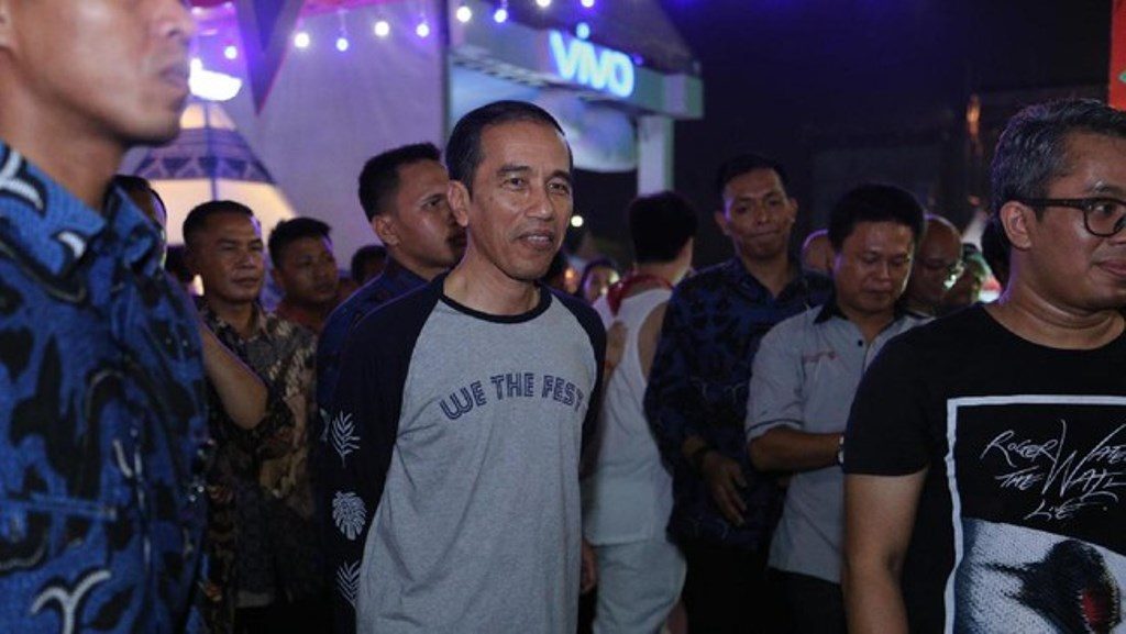 Kejutkan Penonton Presiden Jokowi Tiba Tiba Hadir di Acara Musik We The Fest 2017