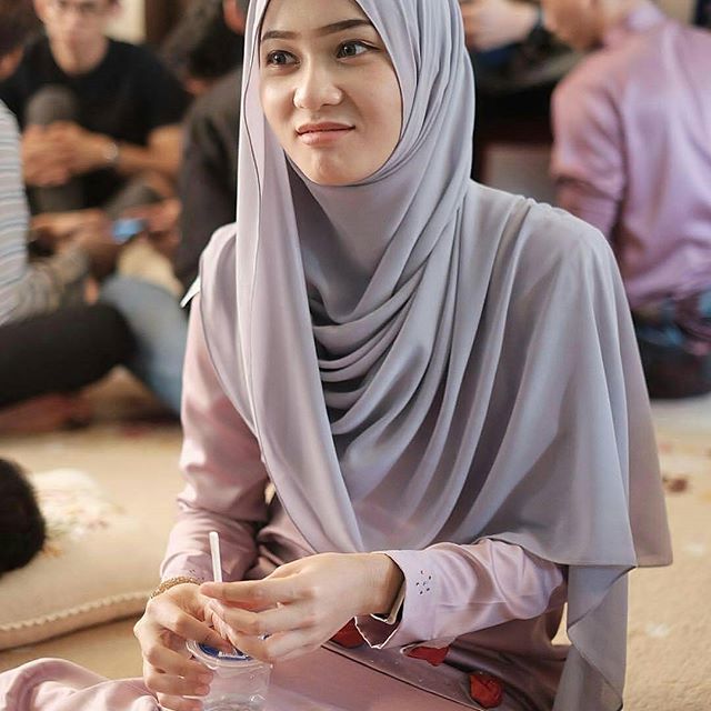  Gambar  Wanita  Jilbab Cantik  foto cewek cantik 