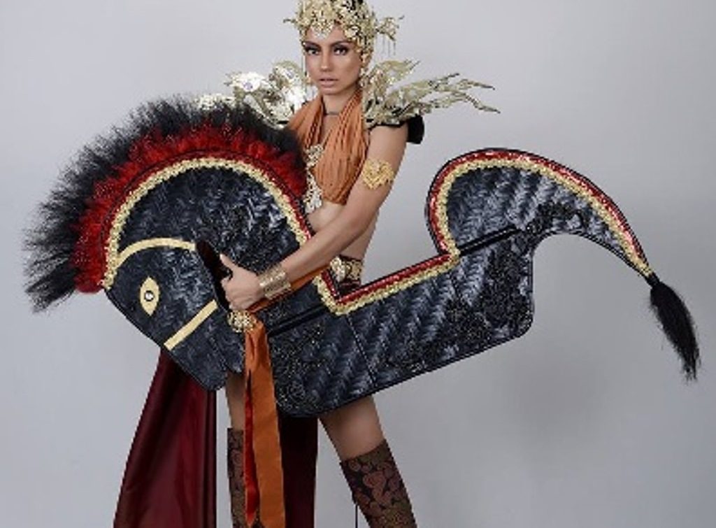 Miss Grand Malaysia Pakai Tema Kuda Lumping Sebagai Kostum Nasional Netizen Dibuat Kesal