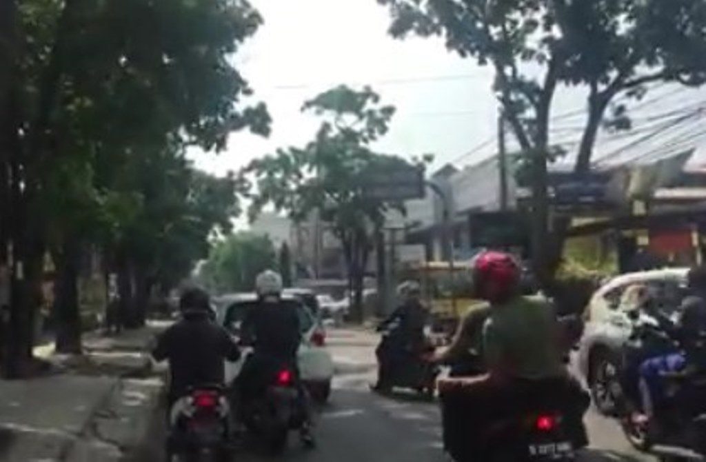 Bak Film Action Aksi Kejar Kejaran Pemotor Bandung dengan Pelaku Tabrak Lari ini Bikin Deg Degan