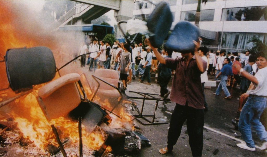 Kerusuhan 1998