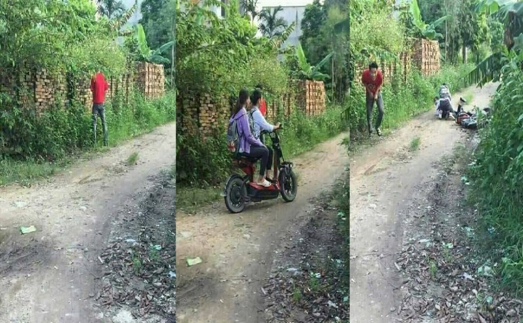 Ngakak So Hard Terkejut Liat Orang Pipis di Pinggir Jalan Dua Wanita ini Sampai Jatuh dari Motor