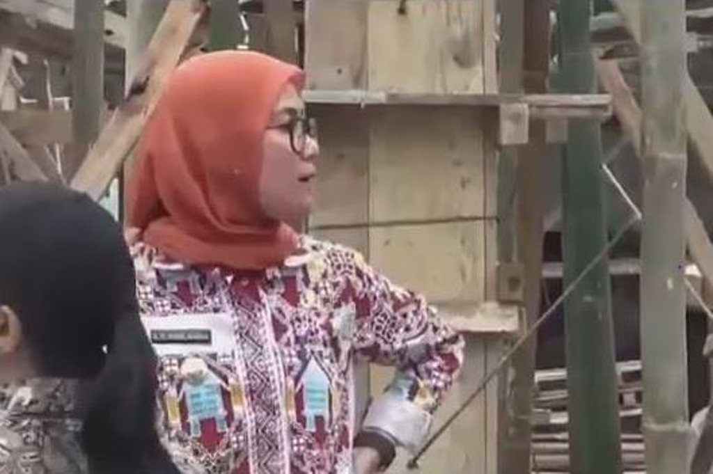 Video Bupati Lebak Ngamuk Gara Gara Taman Dibangun Jadi Ruko ini Viral