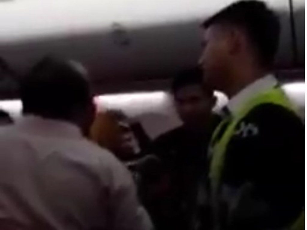 Viral Penumpang Lion Air Ini Ngamuk Karena Dipaksa Turun Dengan Alasan Bandara Sudah Tutup
