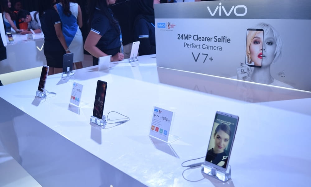 Vivo x100 pro глобальная. Vivo v25e. Виво v27.