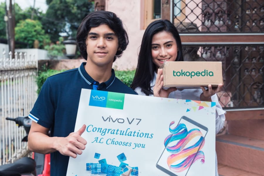 Al Ghazali Antarkan Langsung Vivo V7 Kepada Pembeli