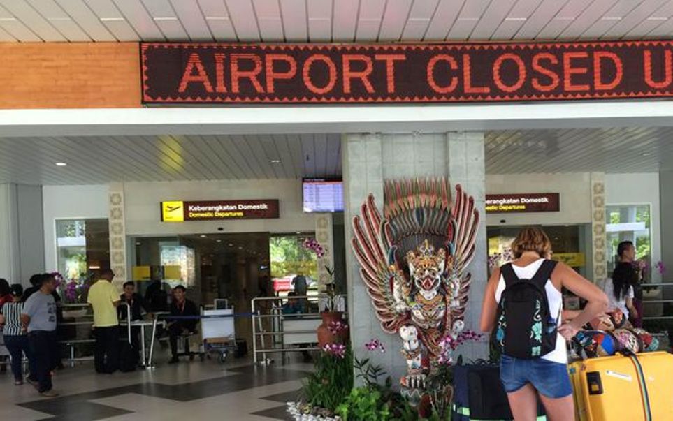 Bandara Ngurai Rai Ditutup