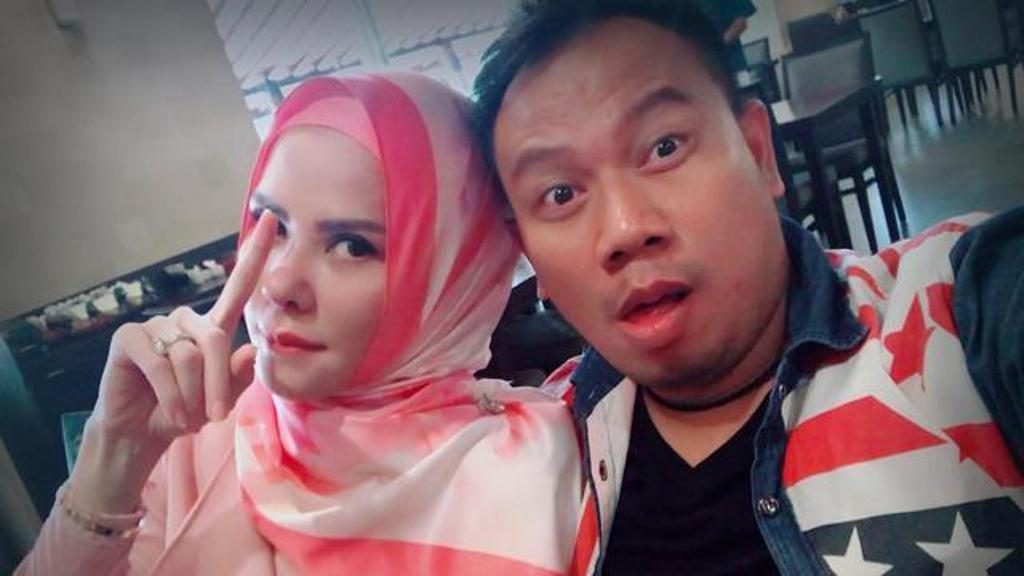 Hebohkan Netizen Vicky Prasetyo Mantap Nikahi Angel Lelga Setelah 2 Bulan Pacaran