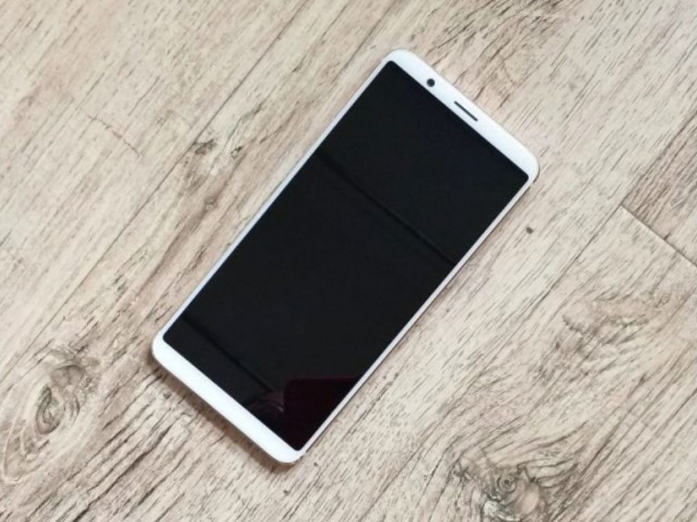 OnePlus 5T Warna Putih