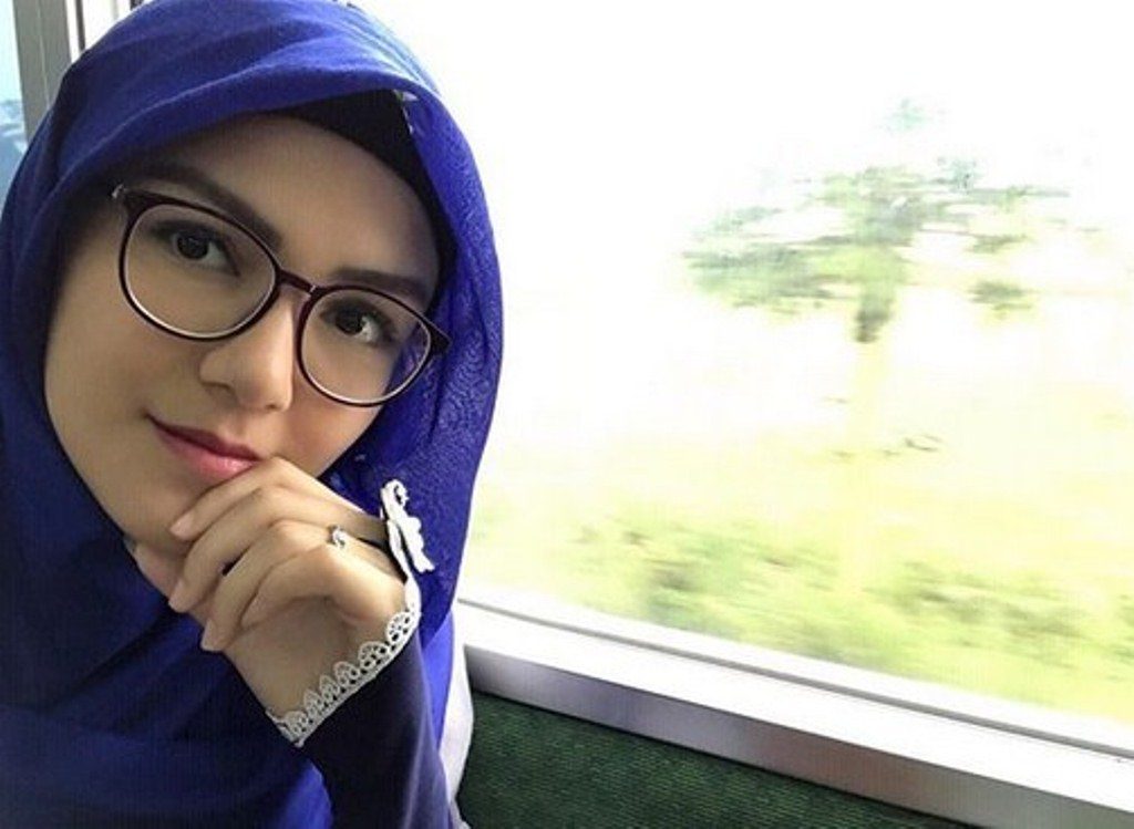 Suami Nikahi Perempuan Lain Artis FTV Nadya Almira Ngamuk di Medsos