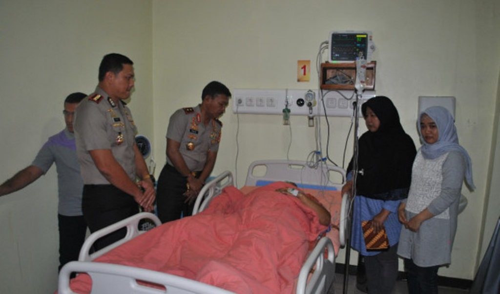 Anggota Polres Metro Jakarta Barat Bersimbah Darah Dihajar Suami Bandar Narkoba