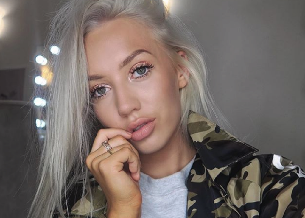 Minta Nginap Gratisan Youtuber Seksi Ini Ditolak Hotel Mewah di Dublin