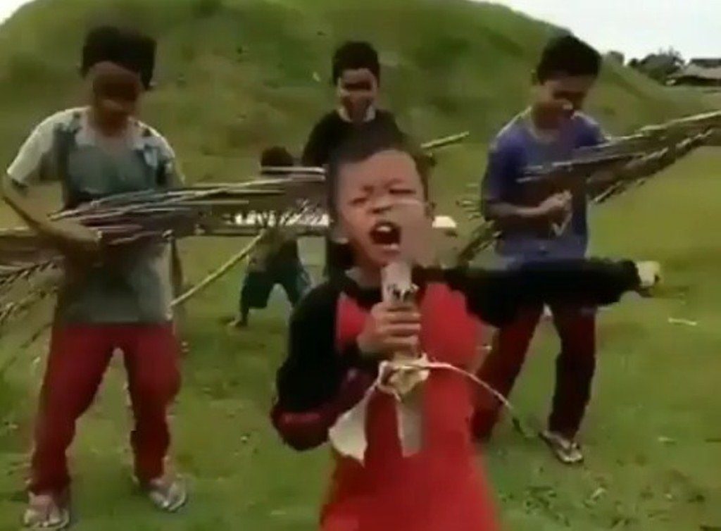 Parodi Lagu Pangeran Dangdut Oleh Lima Bocah Dengan Alat Seadanya ini Viral di Medsos