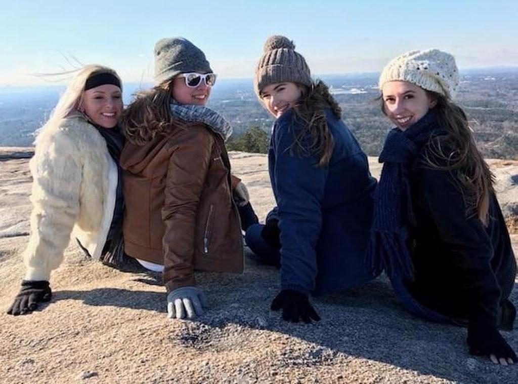 Gadis Ini Kaget Saat Tahu Dirinya Punya 40 Saudara Tiri Ternyata yang Dilakukan Sang Ayah Mengejutkan