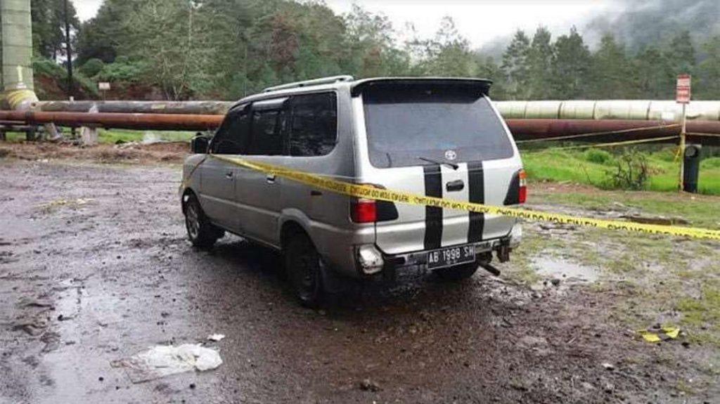 Penemuan Mayat dalam Mobil Dekat Kawah Mulut Korban Keluarkan Busa dan Darah