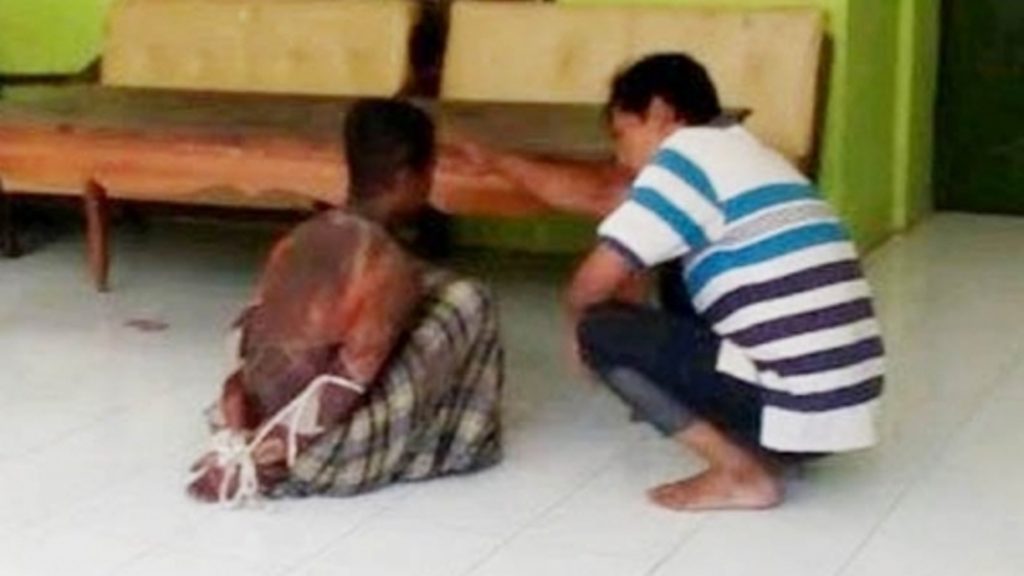 Pimpinan Muhammadiyah Lamongan KH Hakam Mubarok Diserang Pelaku Diduga Orang Gila 1