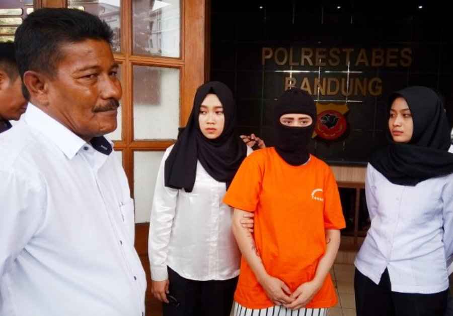 Punya Pacar Penghuni Lapas Wanita Cantik Berjuluk Princess Bong Diringkus di Bandung