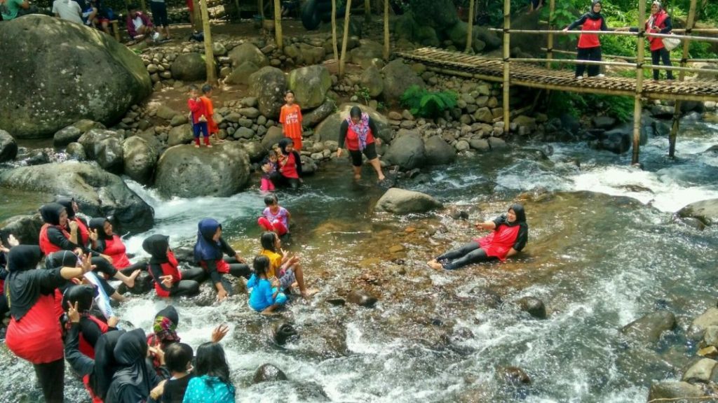 Sungai Cireong Destinasi Wisata Baru di Ciamis yang Sedang Hits