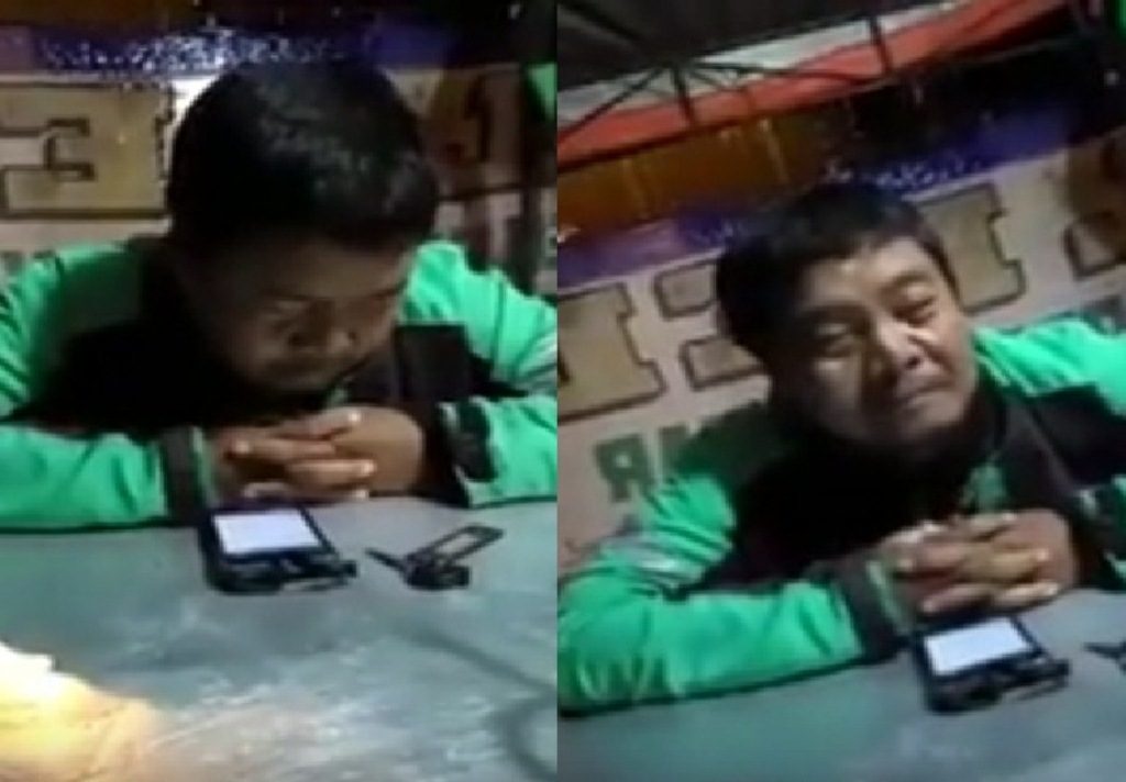 Demi Nafkah untuk Keluarga Driver Ojol ini Terkantuk kantuk Menunggu Orderan Videonya Viral