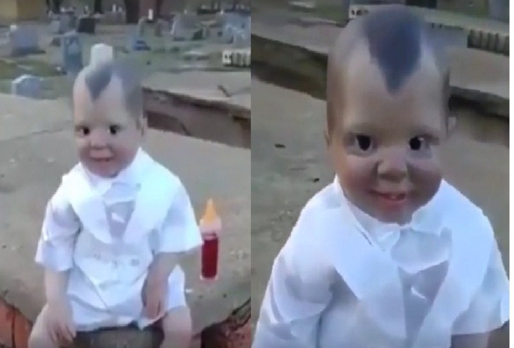 Kecil dan Menggemaskan Boneka di Kuburan ini Mendadak Viral Karena Aura Mistisnya Coba Perhatikan Matanya