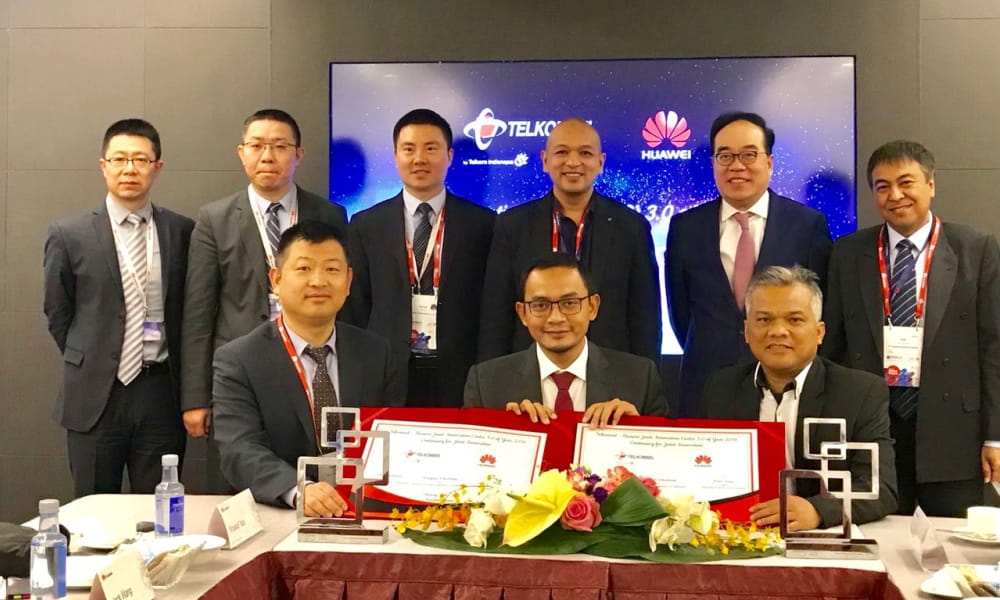 Telkomsel Gandeng Huawei Luncurkan Solusi CloudAIR