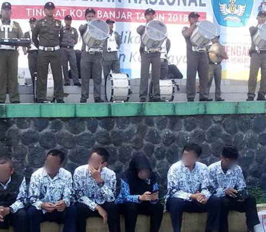 Ada Yang Sibuk Ngobrol Dan Main Hp Saat Peringatan Hardiknas Di Kota Banjar