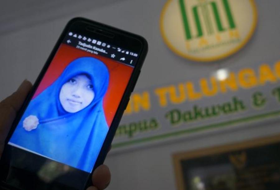 Diduga Terlibat Isis Mahasiswi Iain Tulungagung Irma Novianingsih Ditendang Dari Suriah