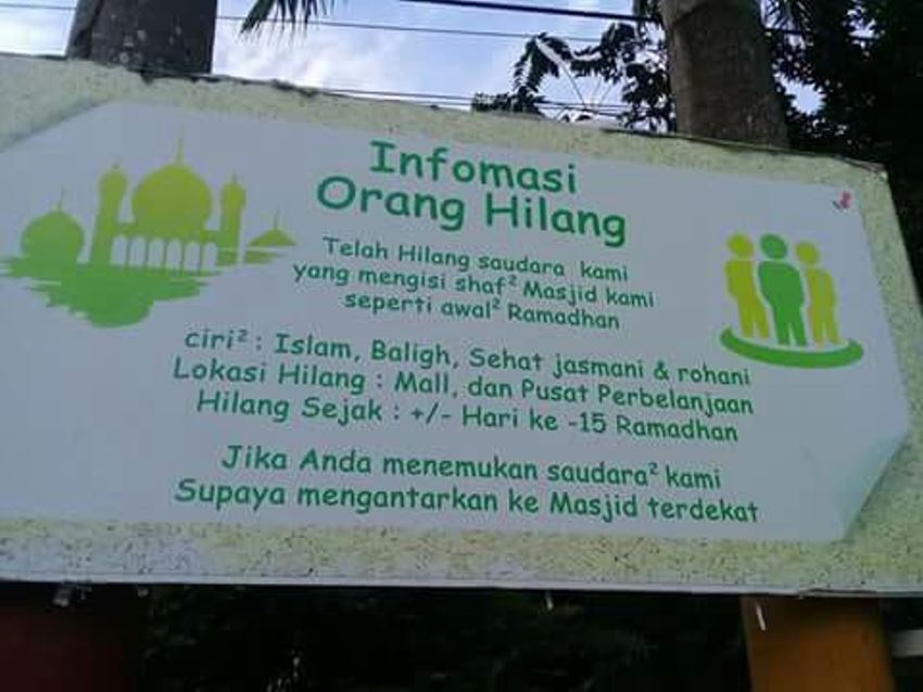Spanduk Orang Hilang di Masjid ini Viral, ‘Jika Menemukan Segera Antarkan ke Masjid Terdekat!’ Spanduk Orang Hilang di Masjid ini Viral Jika Menemukan Segera Antarkan ke Masjid Terdekat
