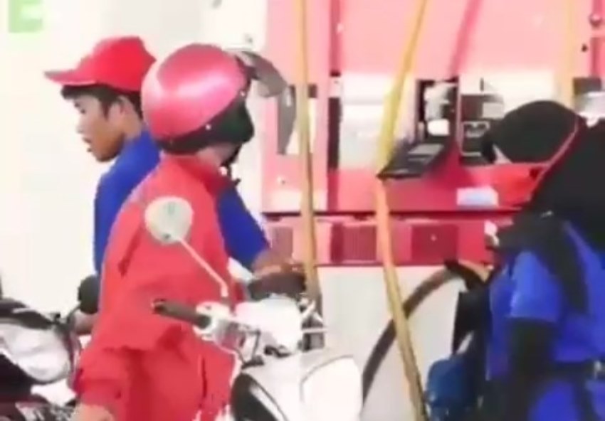 Viral Video Pemuda Isi Bensin Rp 1.000 di SPBU Begini Reaksi Petugasnya