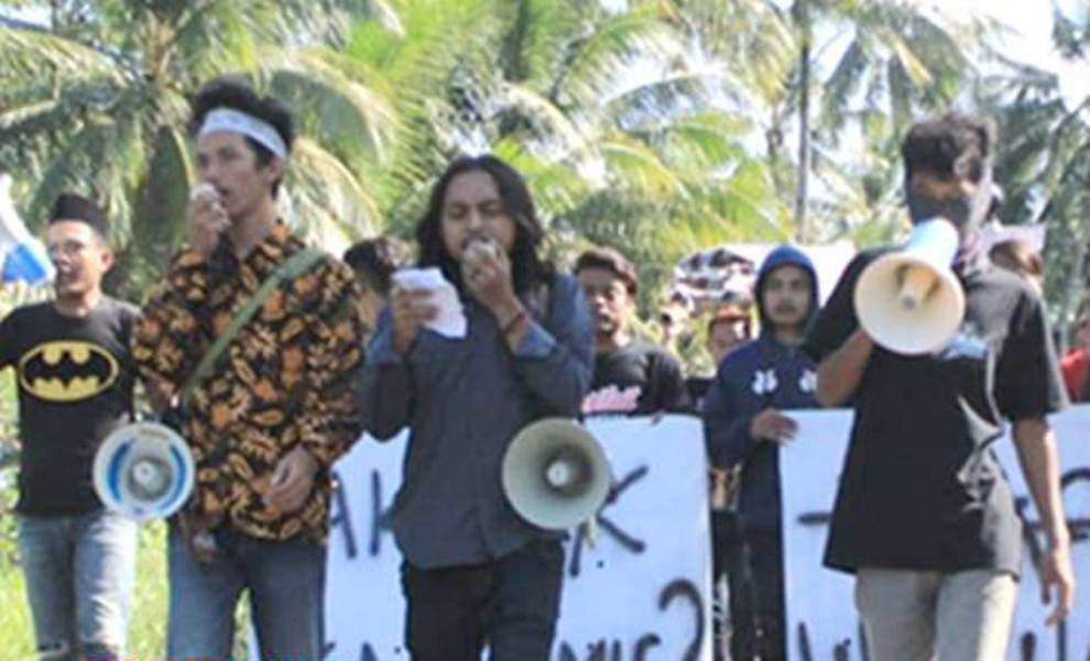 Wilayahnya Jadi Komoditas Politik Semata Pemuda Lakbok Ciamis Gelar Aksi Unjuk Rasa