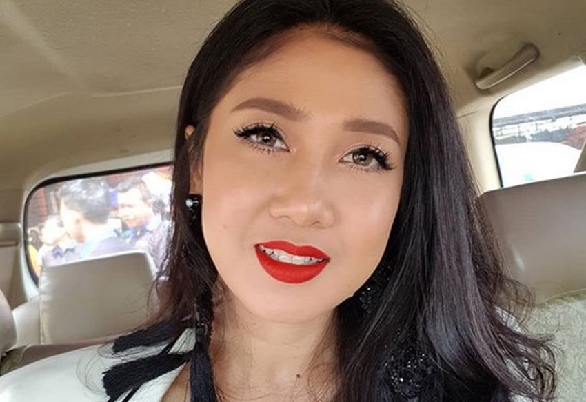 Dilanda Duka Ayahanda Erie Suzan Meninggal Dunia