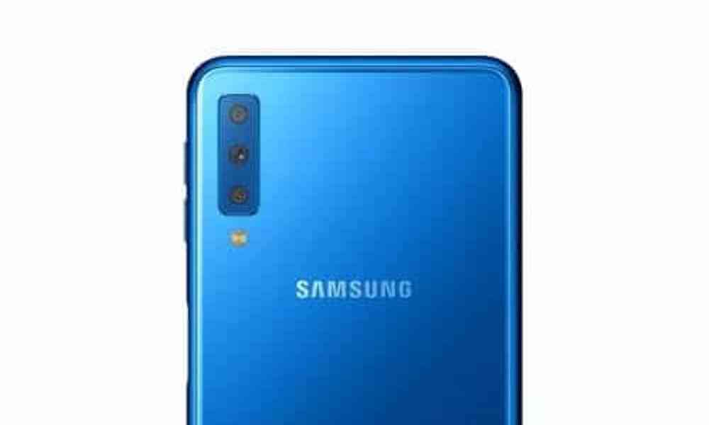 Samsung Galaxy A7 (2018) Gendong Tiga Sensor Kamera Belakang