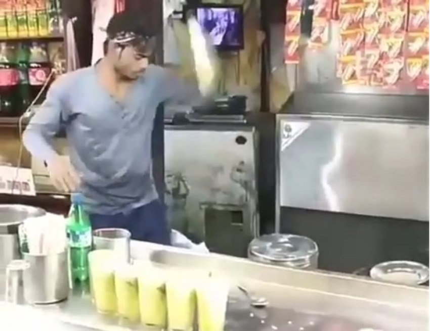 Awalnya Meyakinkan Aksi Pembuat Minuman ini Endingnya Bikin Kezel Loba Gaya